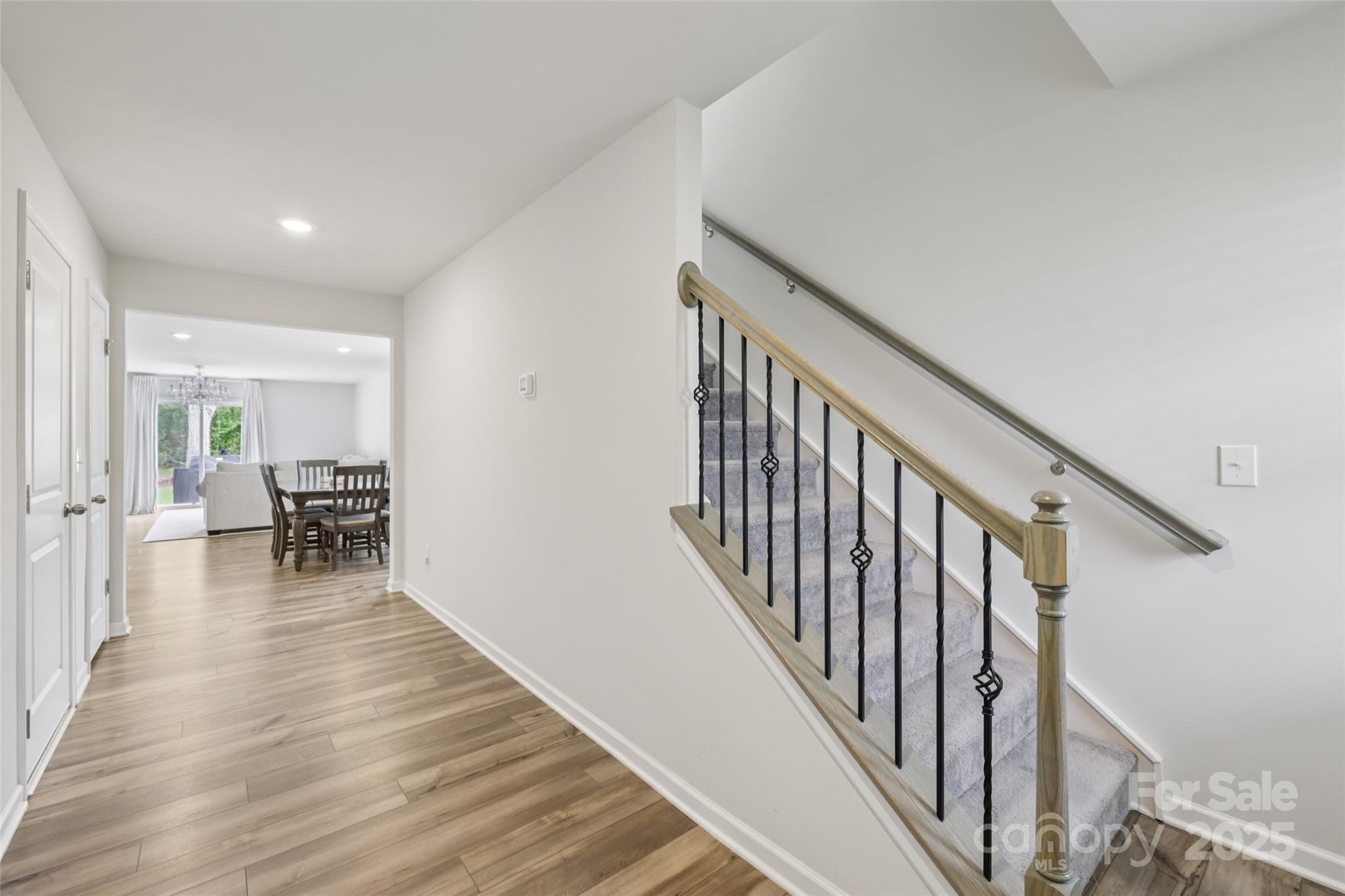 383 Hollingswood Drive