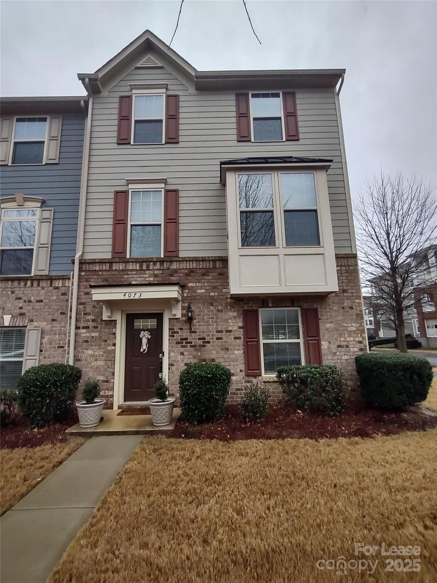 Move-in ready Townhome in City Park!
This end-unit, 3-story townhome features 4 bedrooms, 3.5 bathrooms, an elevated deck, a two-car garage, and a spacious open floor plan with neutral colors throughout. The kitchen includes stainless steel appliances, granite countertops, ample cabinet space, and a kitchen island. The primary bedroom offers a large walk-in closet and a full en-suite bath with dual-sink vanities and a garden tub. Washer and dryer are included. Small pets up to 25lbs are conditional with a non refundable pet fee. No aggressive breeds. Pet fees will be determined via the outcome of the pet screening process. Security deposit will be determined via the outcome of the screening process.