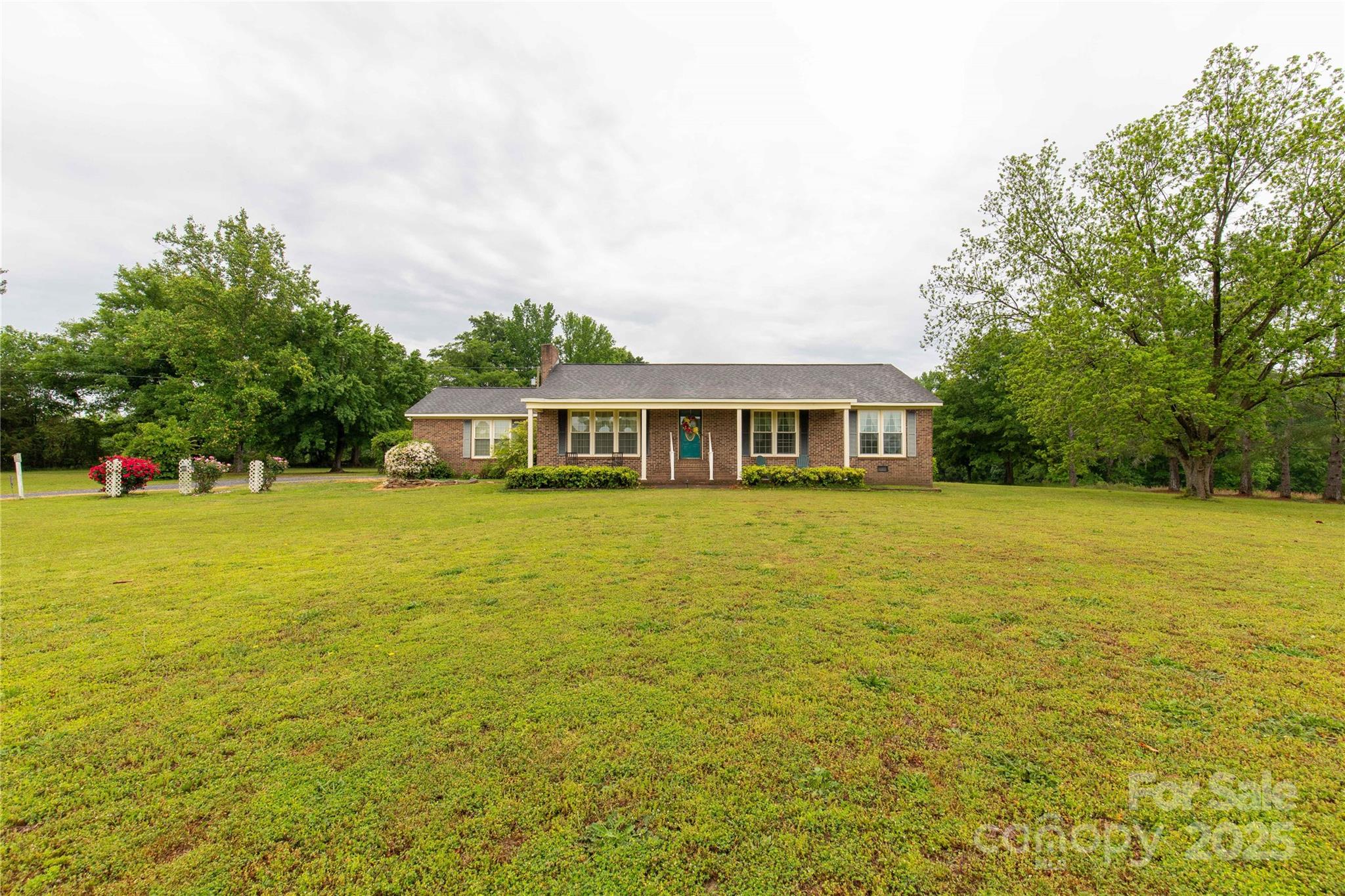 1162 E Doc Garris Road