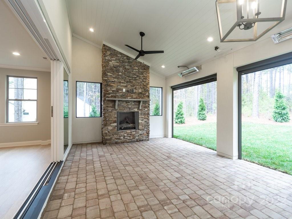 Riverchase Estates - Residential