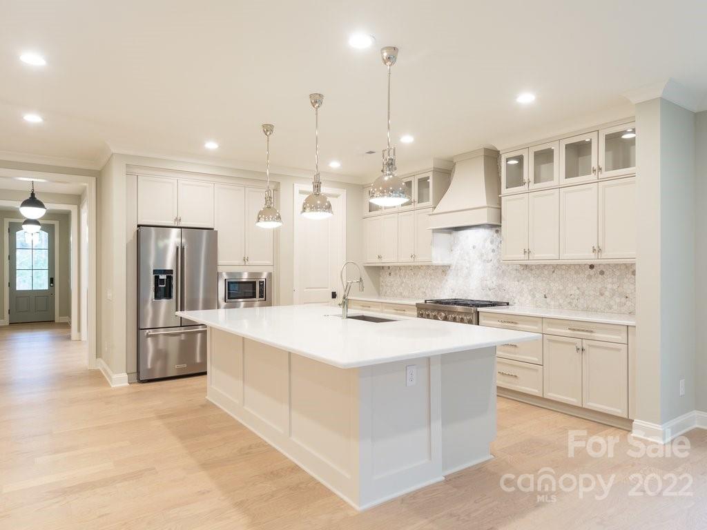 Riverchase Estates - Residential