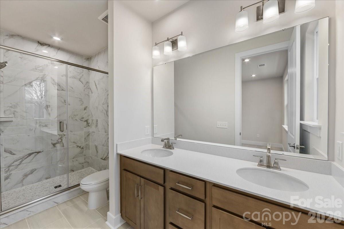 Context at Oakhurst - Residential