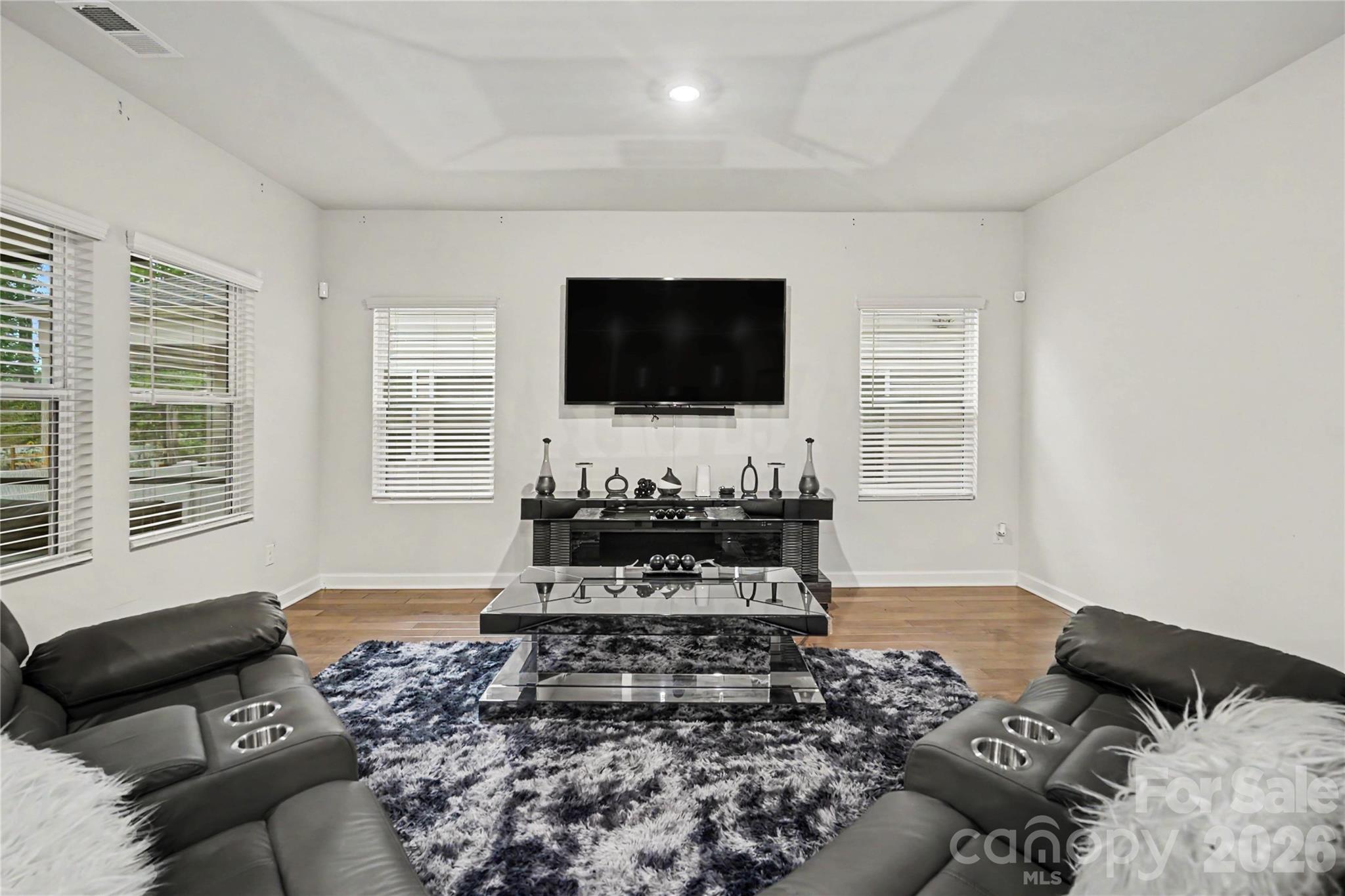 9039 Myrna Drive