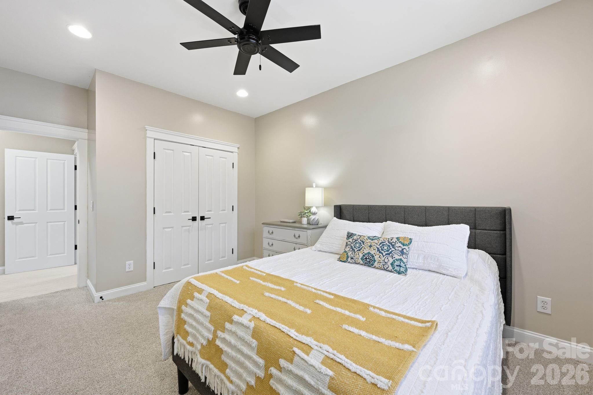 Lake Davidson Park - Residential