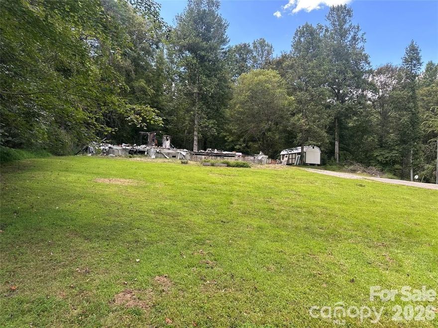 13.5 Acres in Kings Creek. There are currently (2) Septic tanks on the property and a well. Property is mostly wooded. Manufactured homes are allowed. Storage building.