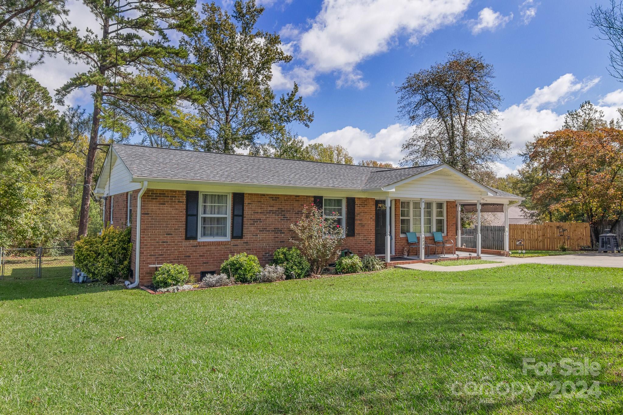 Country Club Heights - Residential