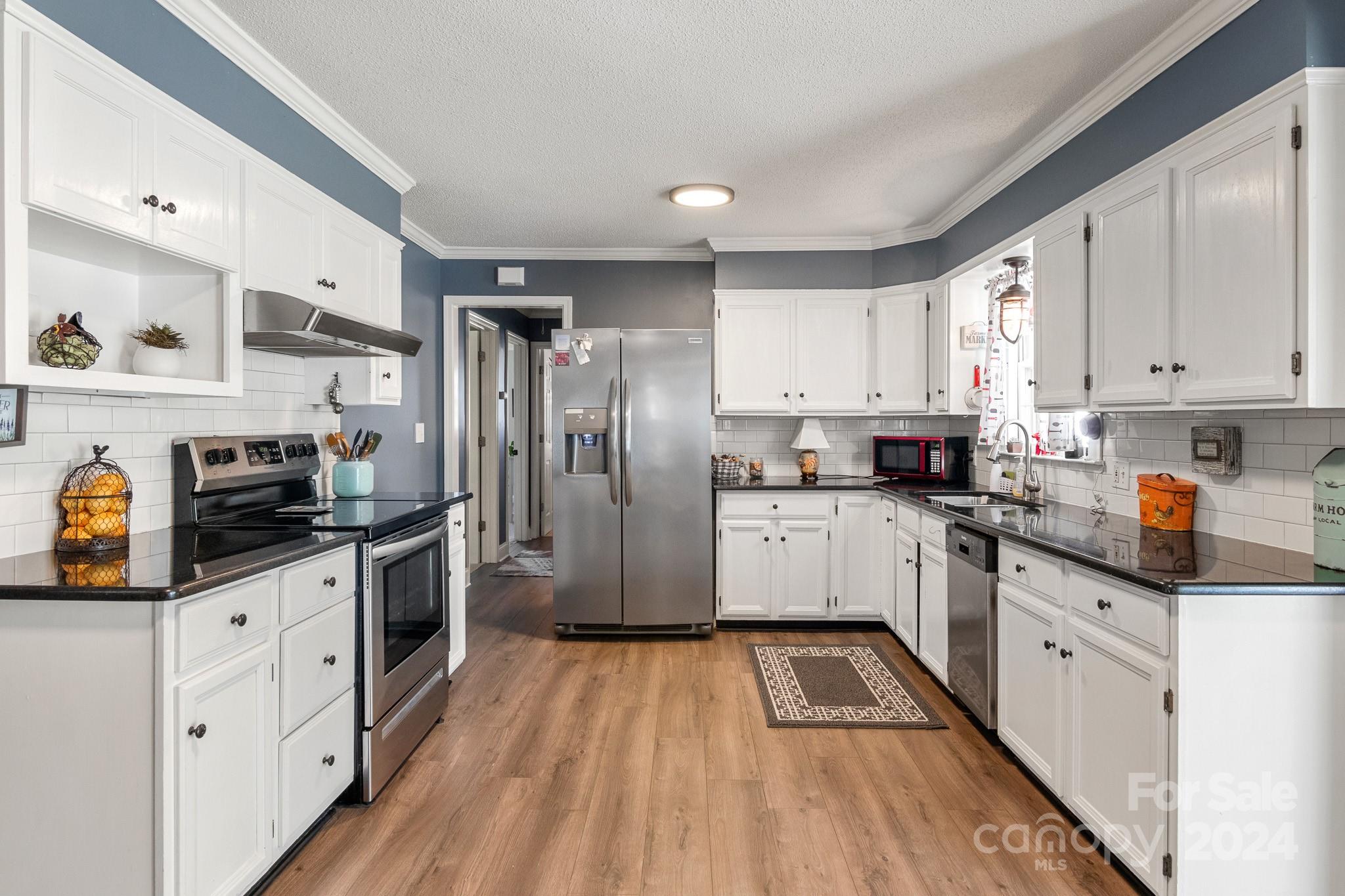 Country Club Heights - Residential