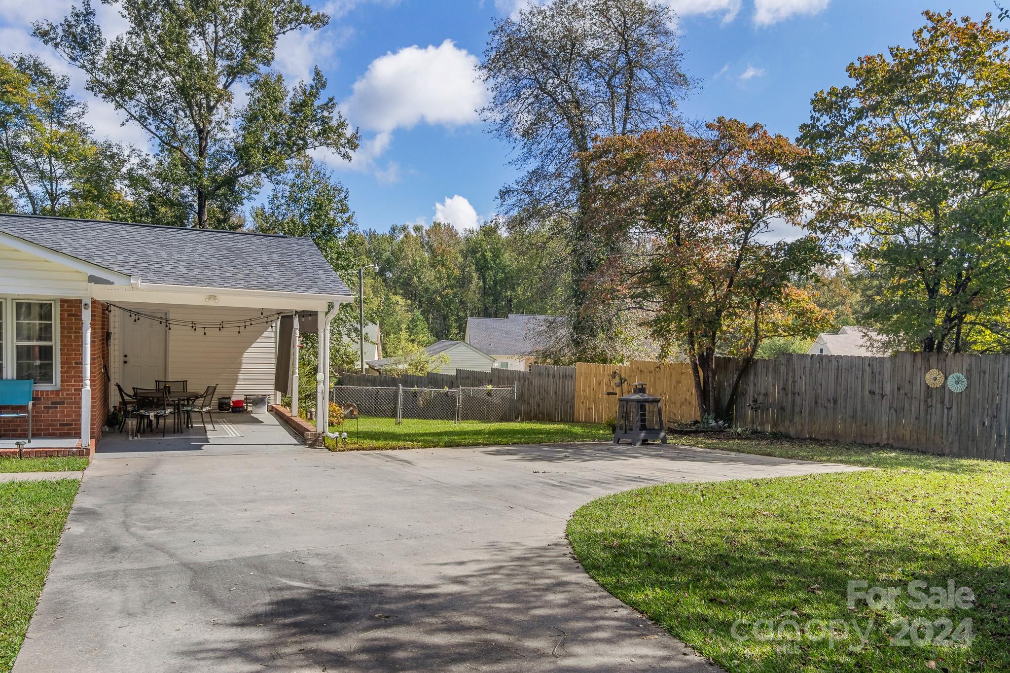 Country Club Heights - Residential