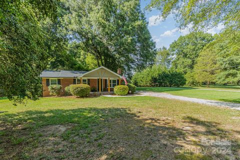 A home in Waxhaw