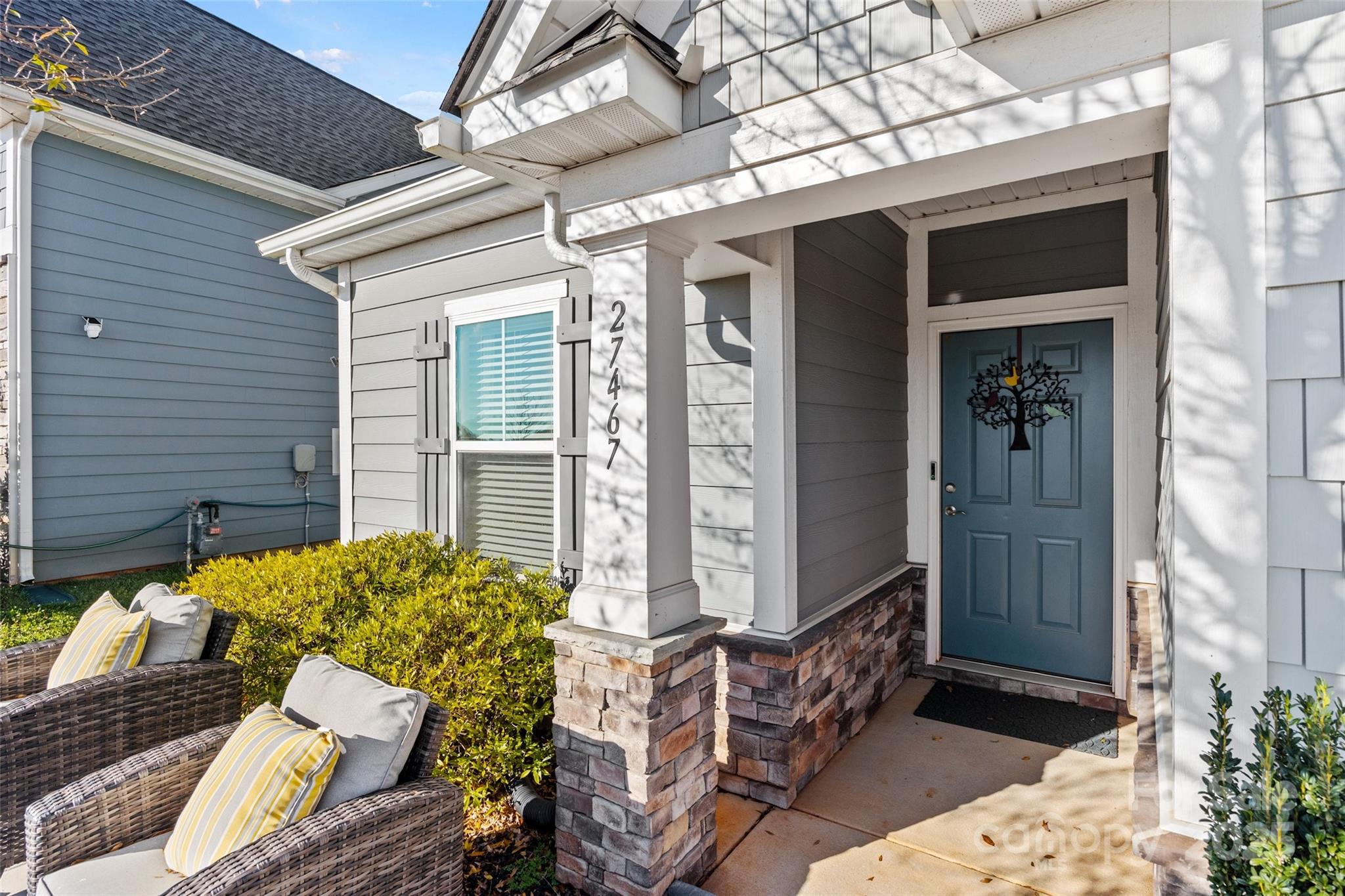 27467 Cinderella Circle