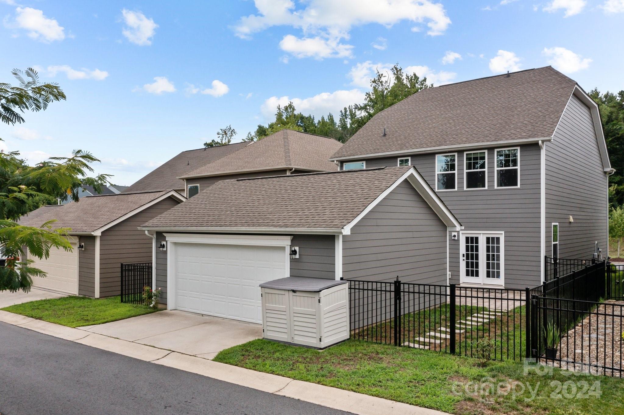 Davidson East - Residential