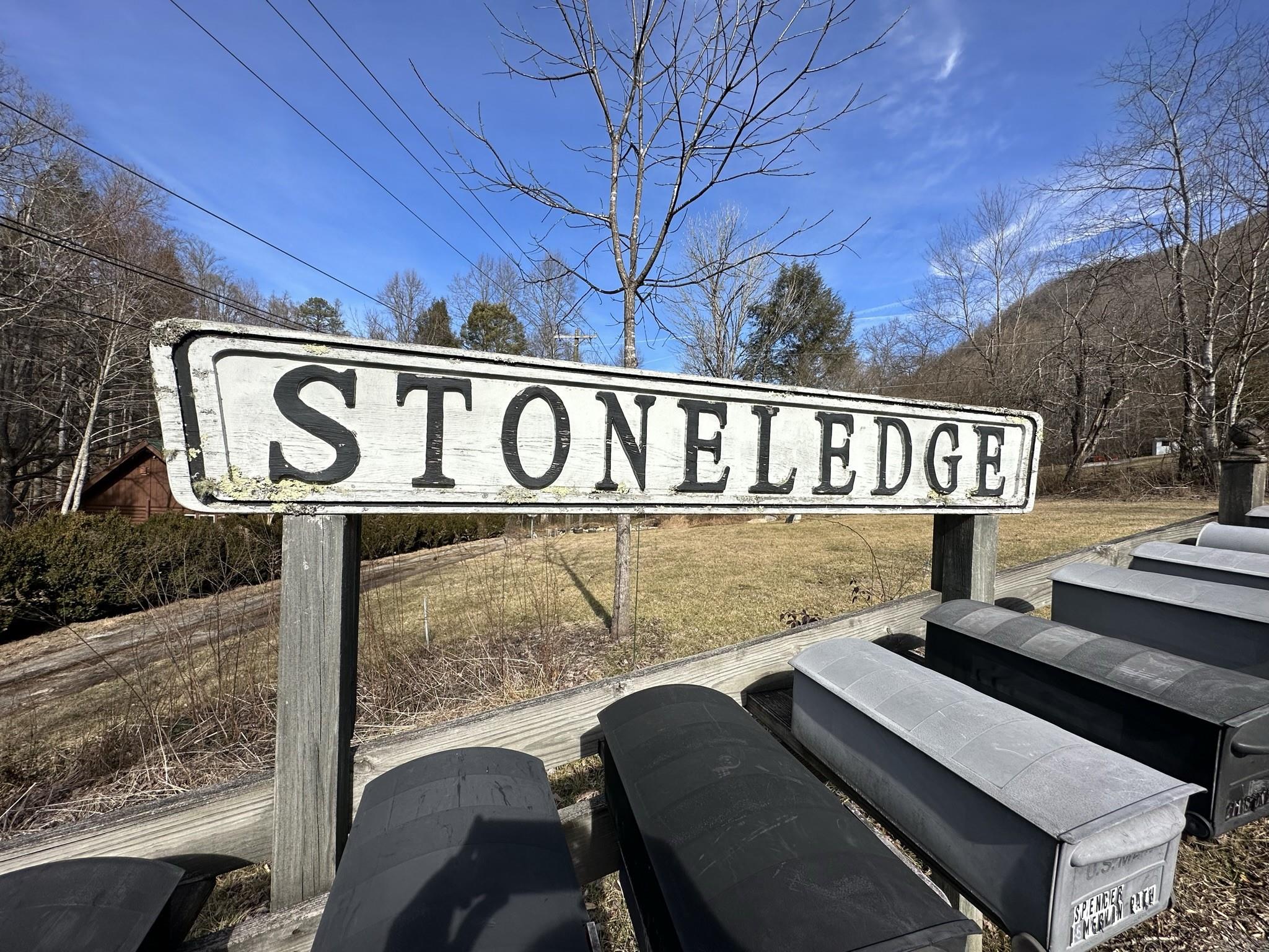 Stoneledge - Land