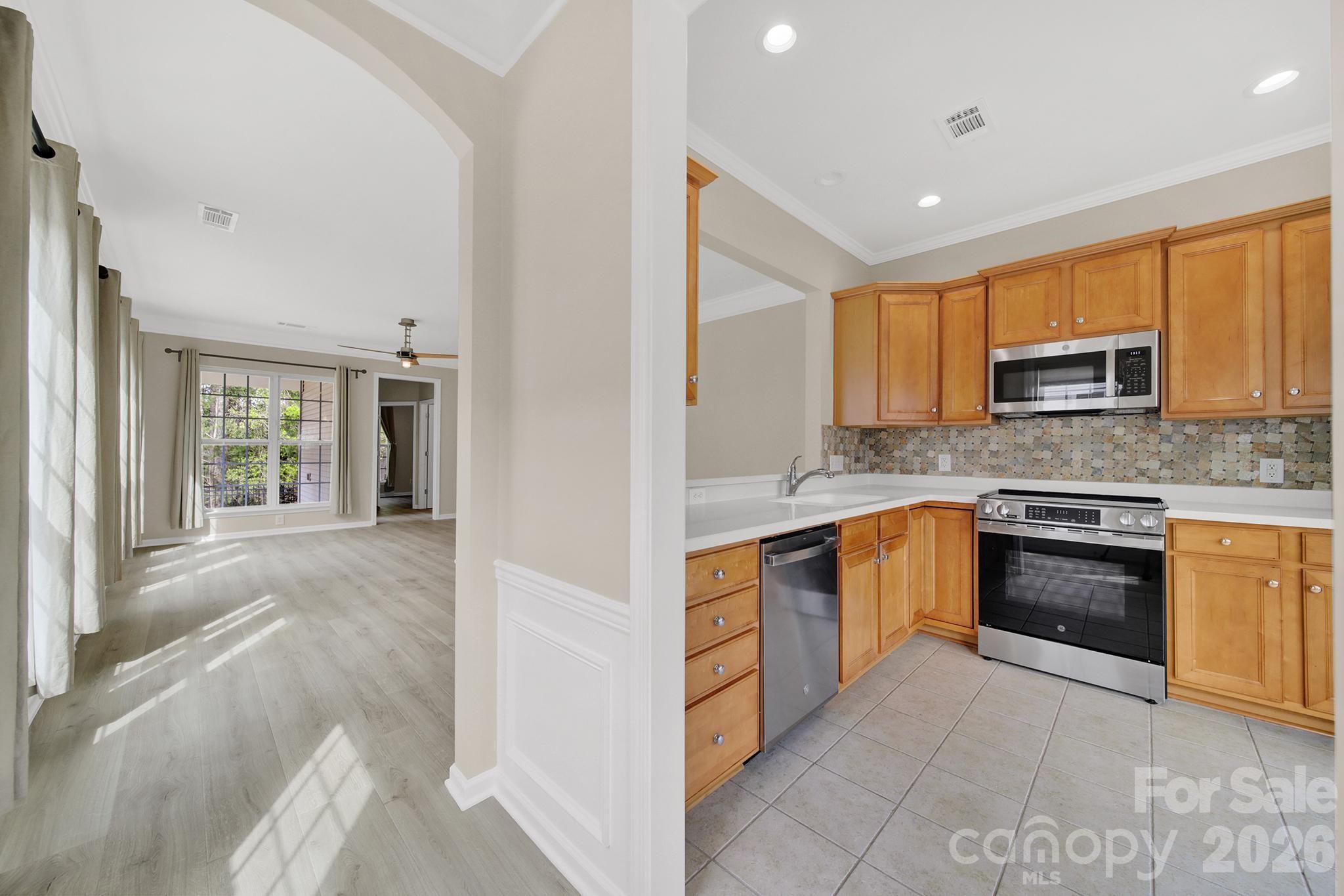 1015 Sweetleaf Drive