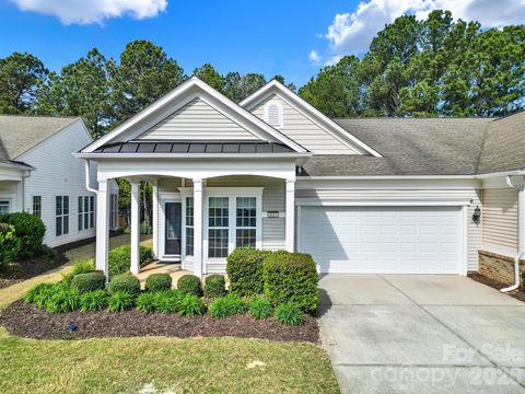 Photo of 1015 Sweetleaf Drive, Fort Mill, SC 29707 (MLS # 4364812)