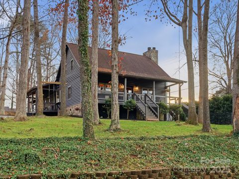 Photo of 19810 Schooner Drive, Cornelius, NC 28031 (MLS # 4331440)