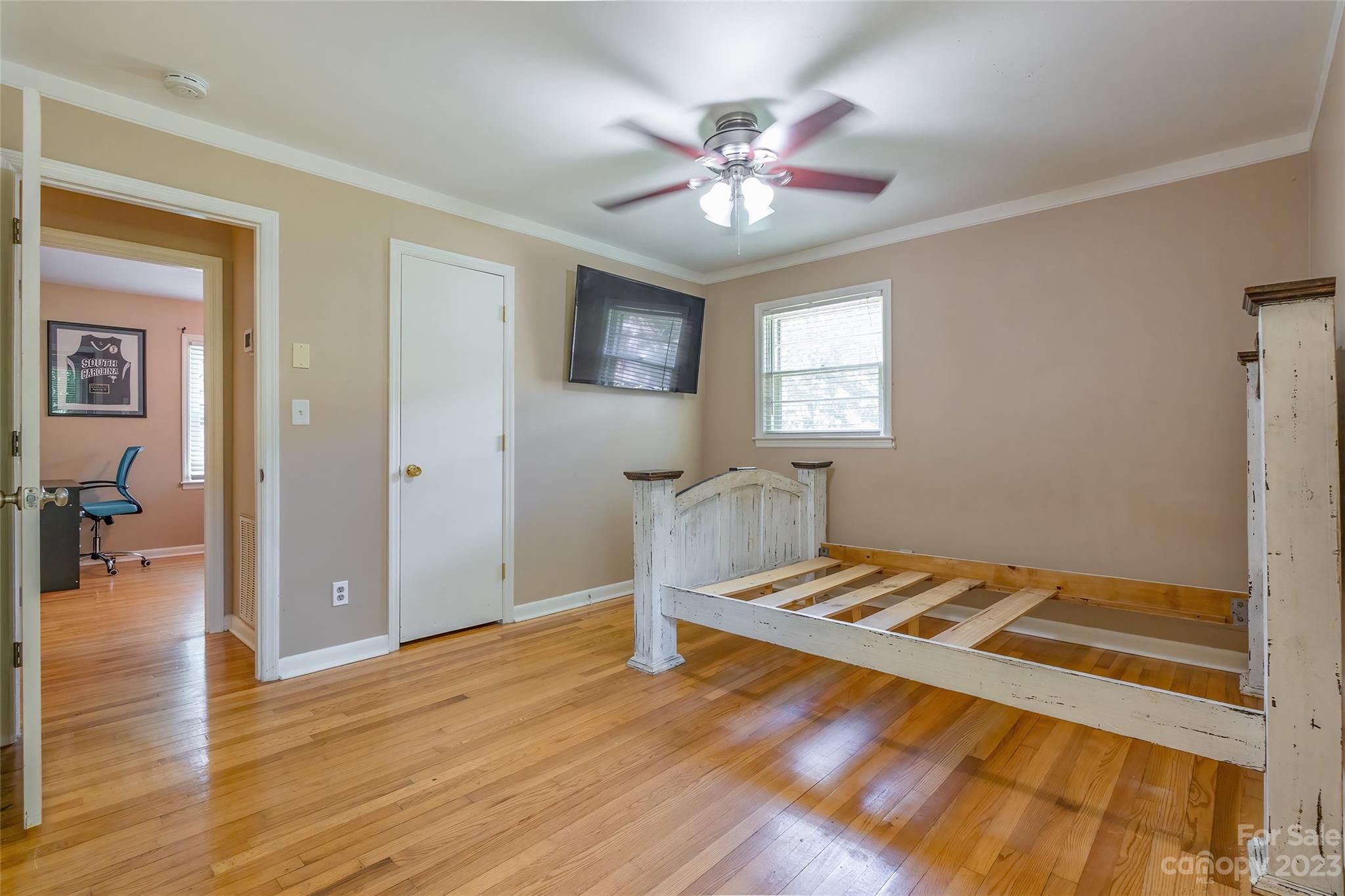 Country Club Heights - Residential