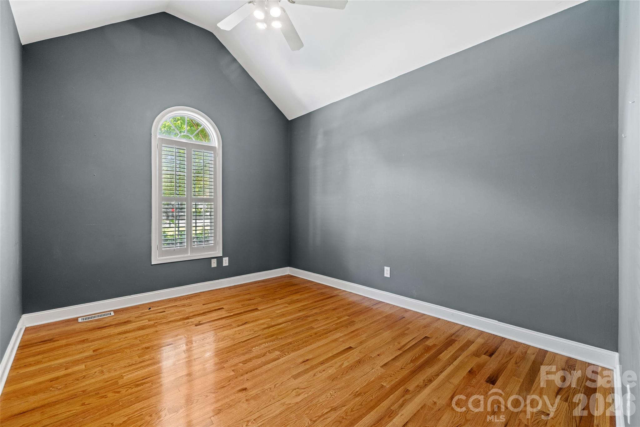 Hampton Woods - Residential