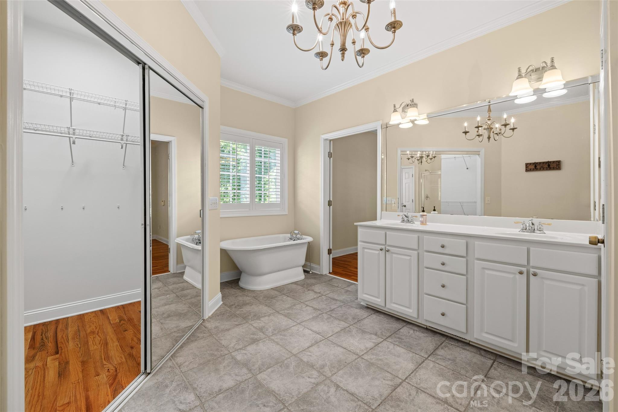 Hampton Woods - Residential