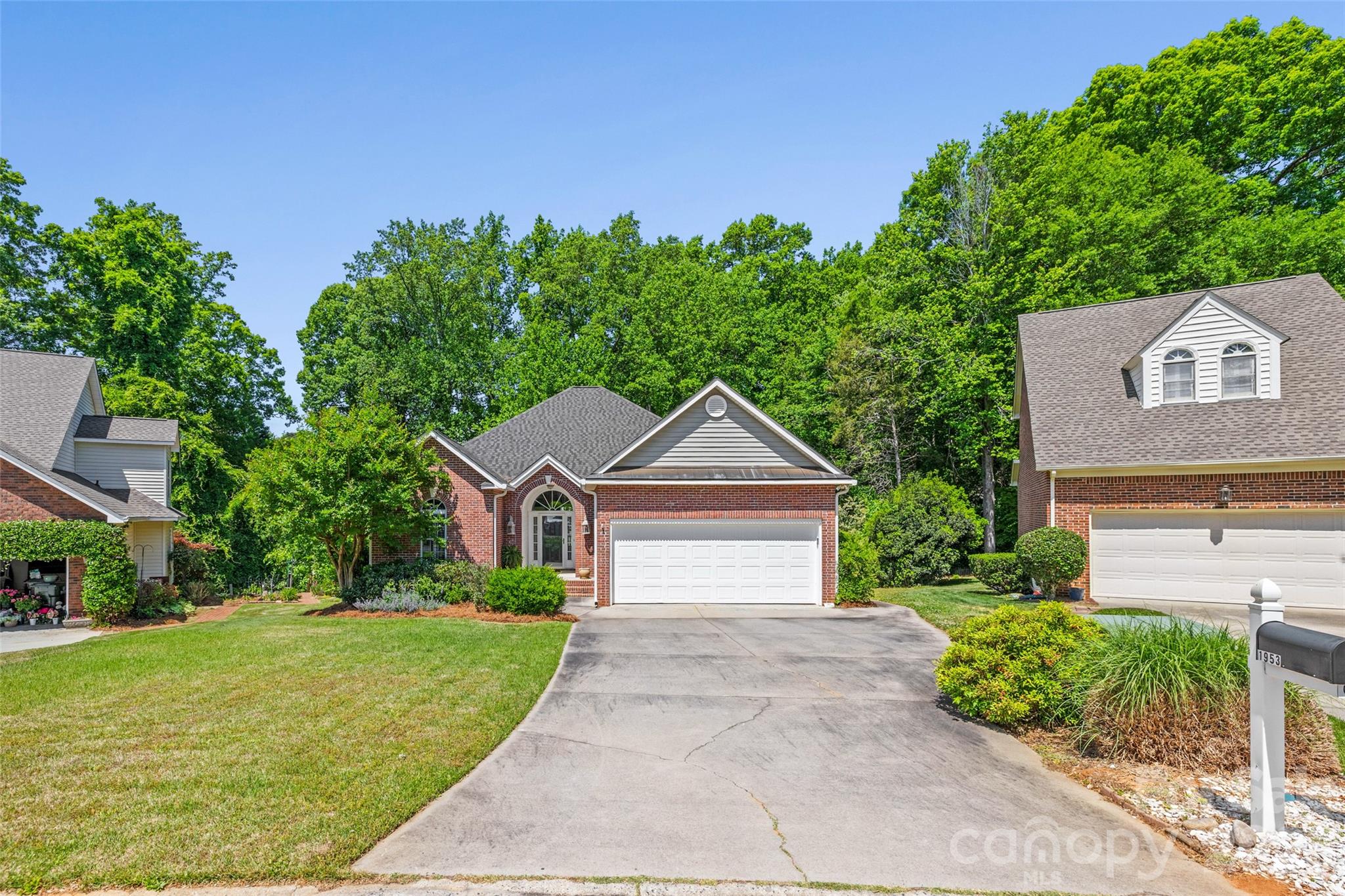 Hampton Woods - Residential