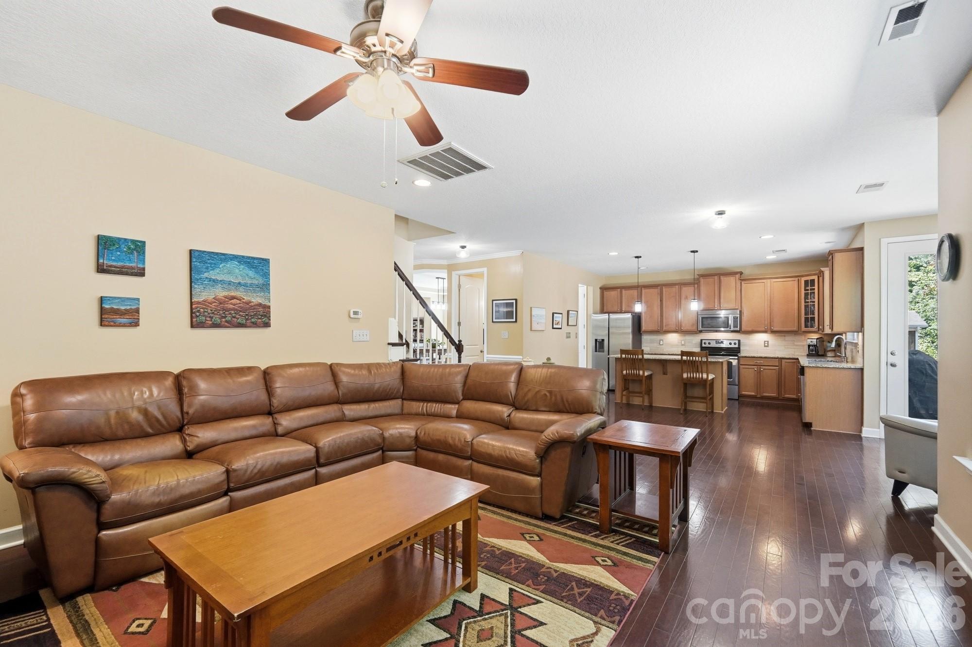 Reunion - Residential