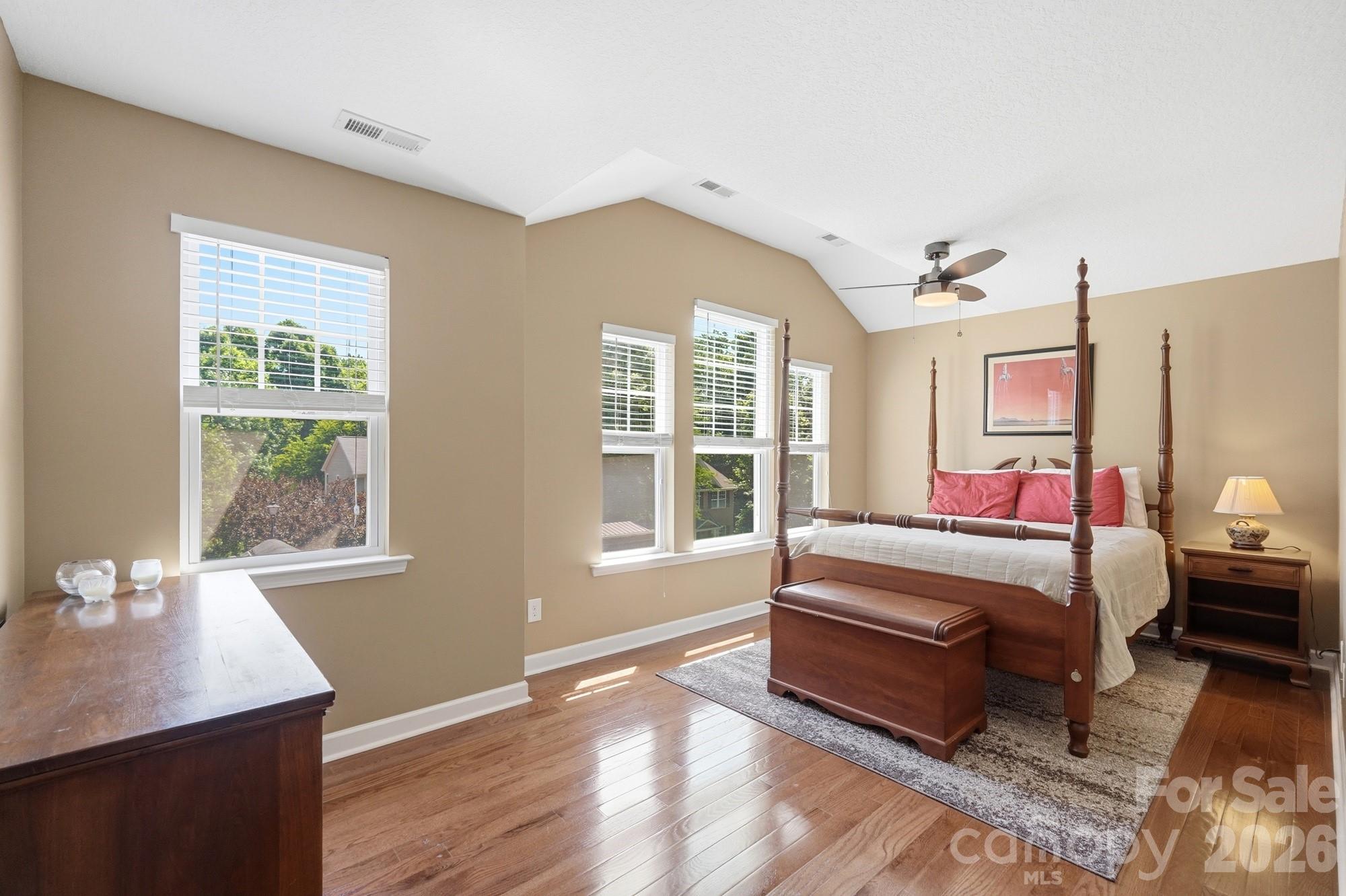 Reunion - Residential