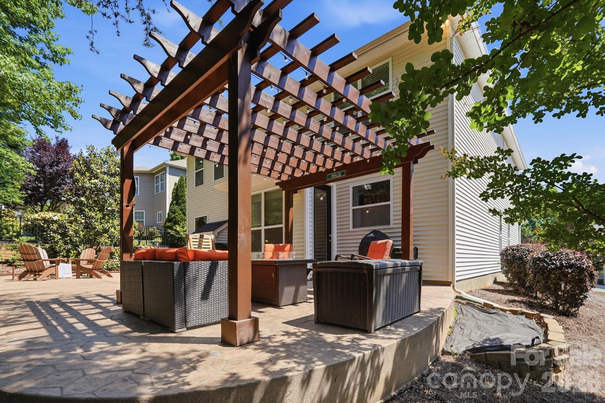 Reunion - Residential