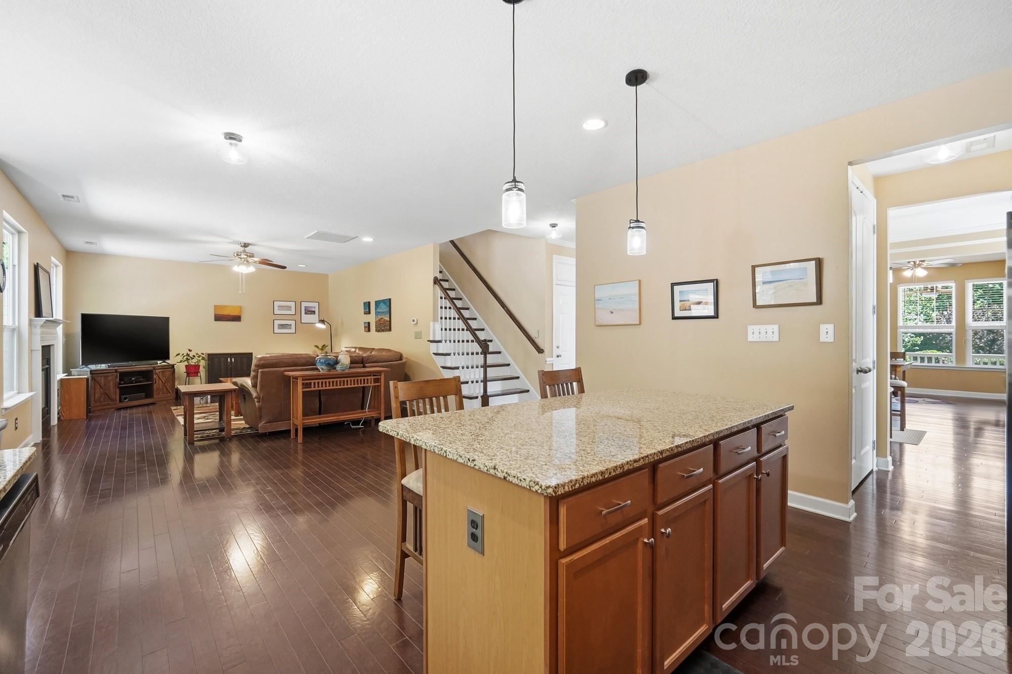 Reunion - Residential