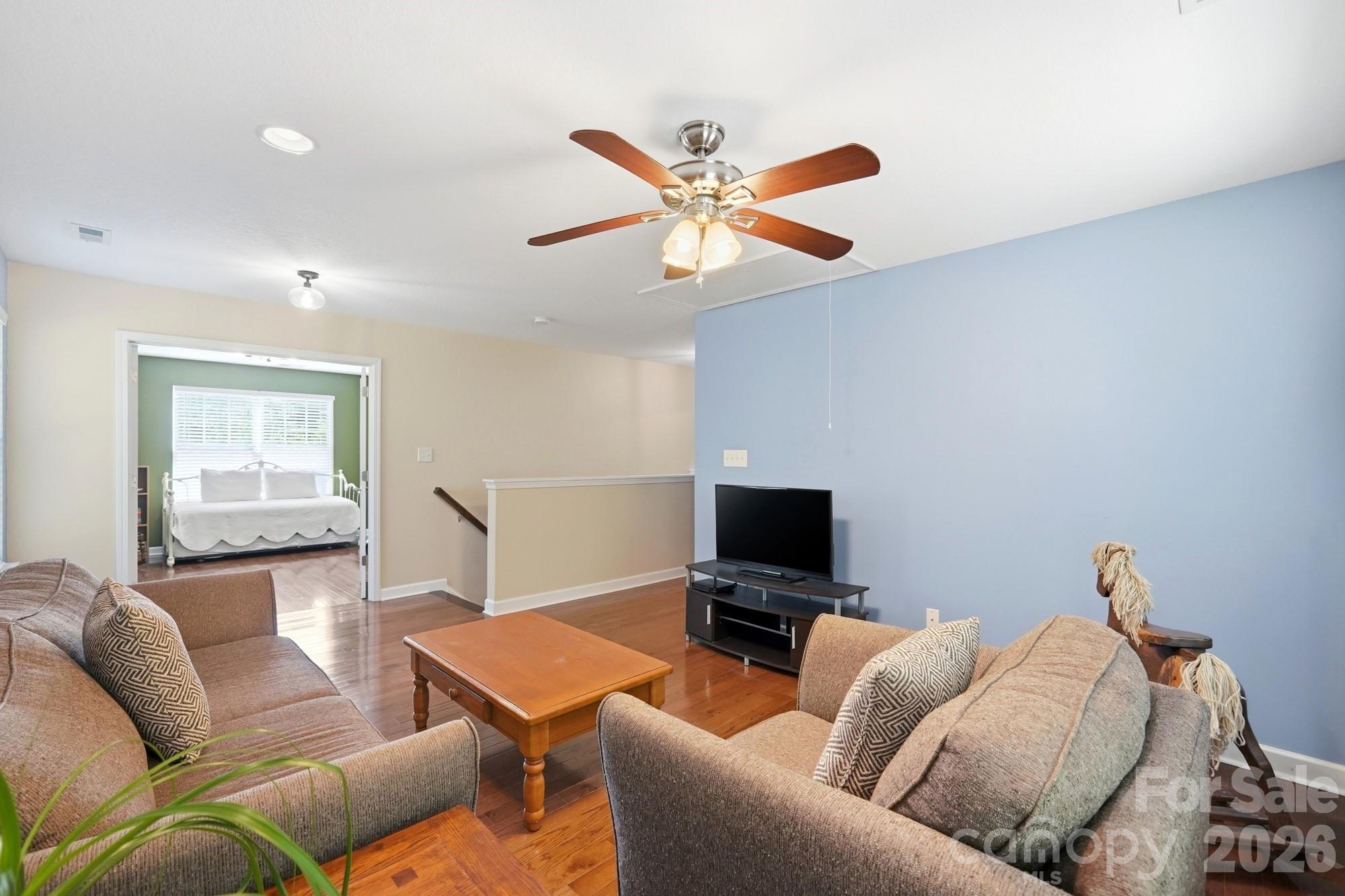 Reunion - Residential