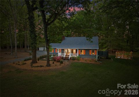 Photo of 2540 Bain Farm Road, Mint Hill, NC 28227 (MLS # 4364155)