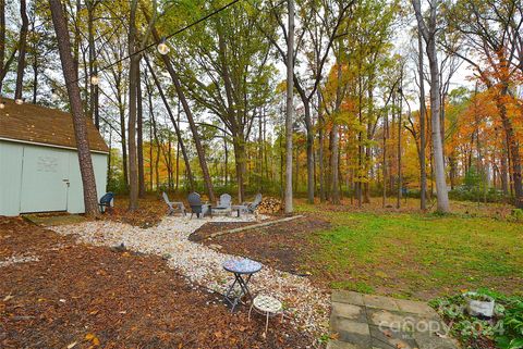 A home in Huntersville