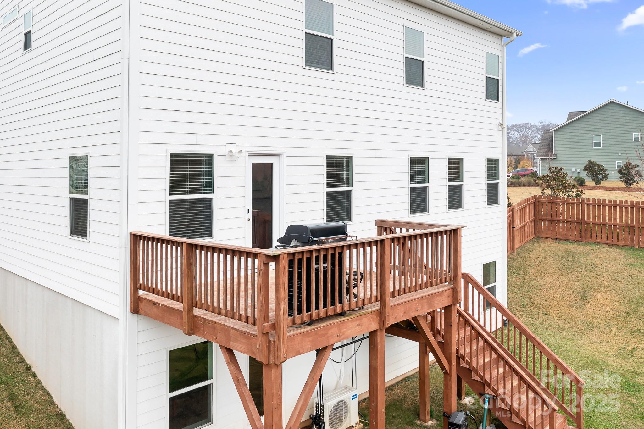 The Pines - Residential