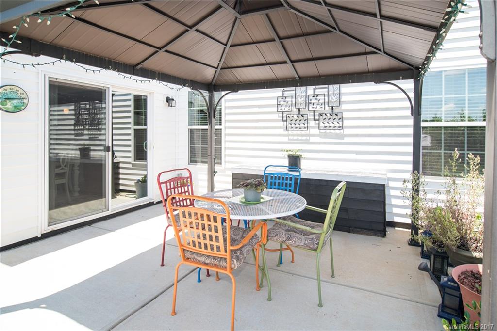 Curtis Pond - Residential