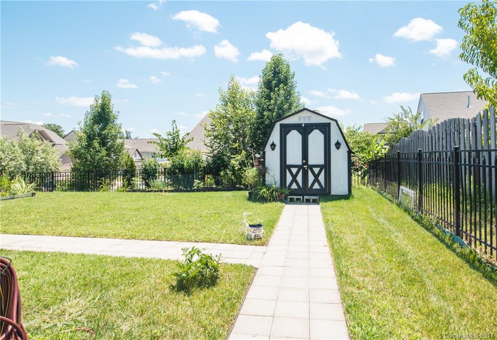 Curtis Pond - Residential