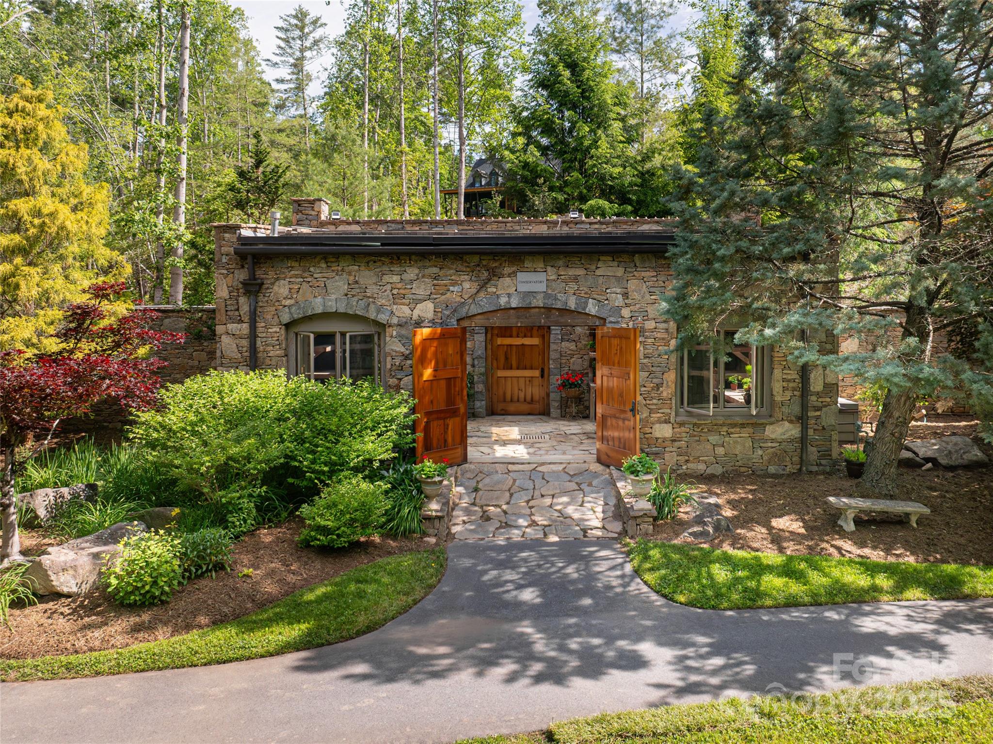 268 Holly Arbor Lane