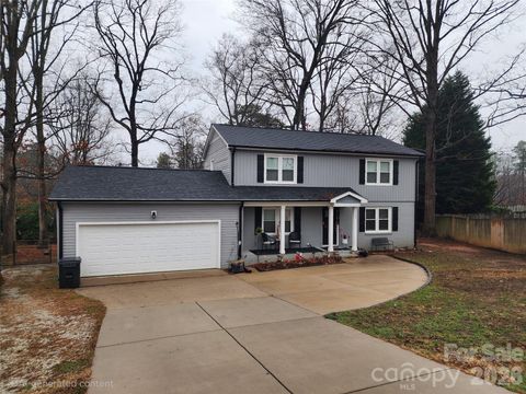 Photo of 130 Cherokee Lane, Salisbury, NC 28147 (MLS # 4334676)