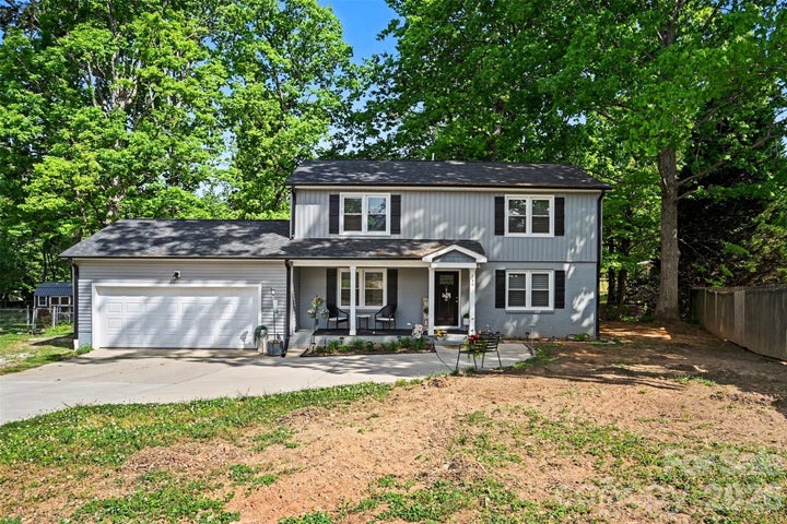 Photo 1 of 31 — 130 Cherokee Lane, Salisbury, NC 28147