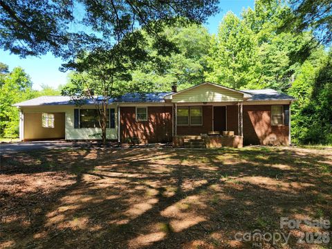 Photo of 3136 Philadelphia Church Road, Lincolnton, NC 28092 (MLS # 4383332)