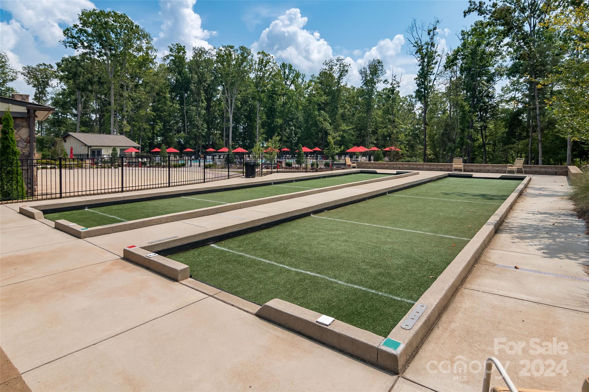 Tree Tops - Residential