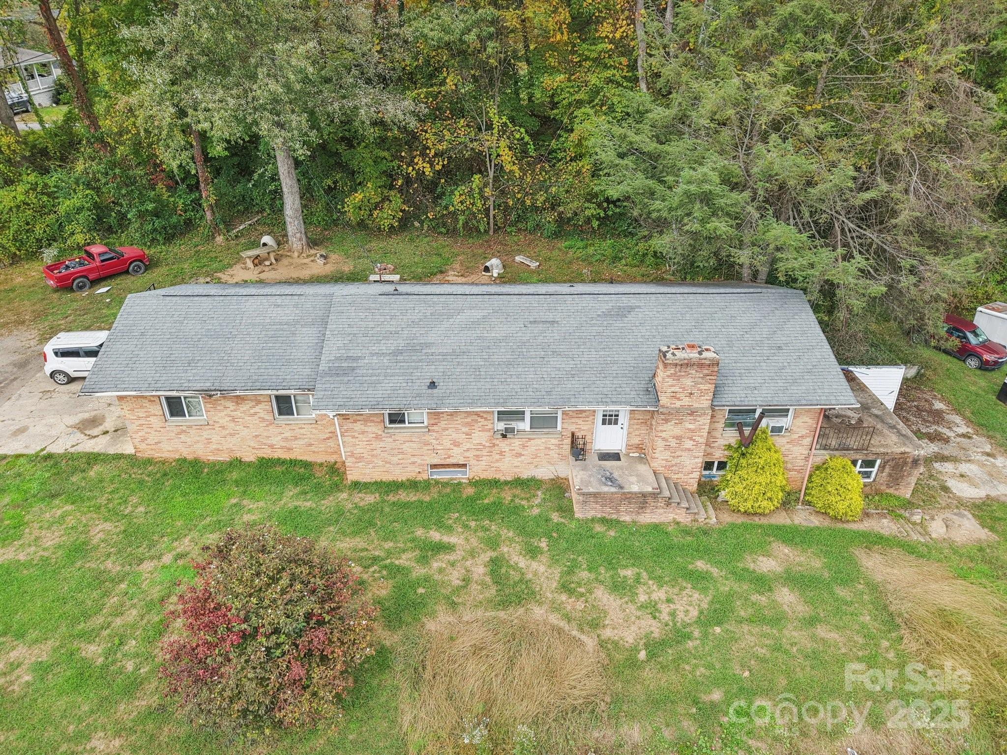 541 Paragon Parkway