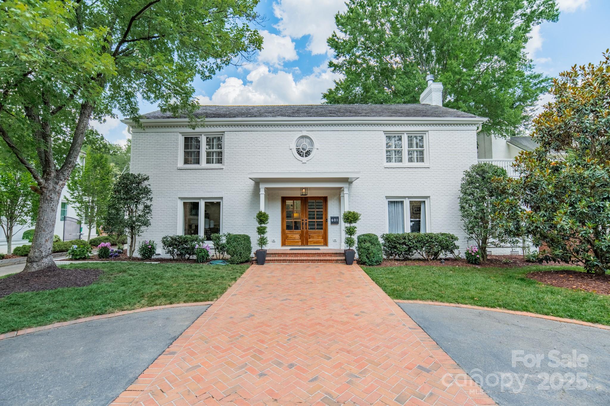 601 Cherokee Road
