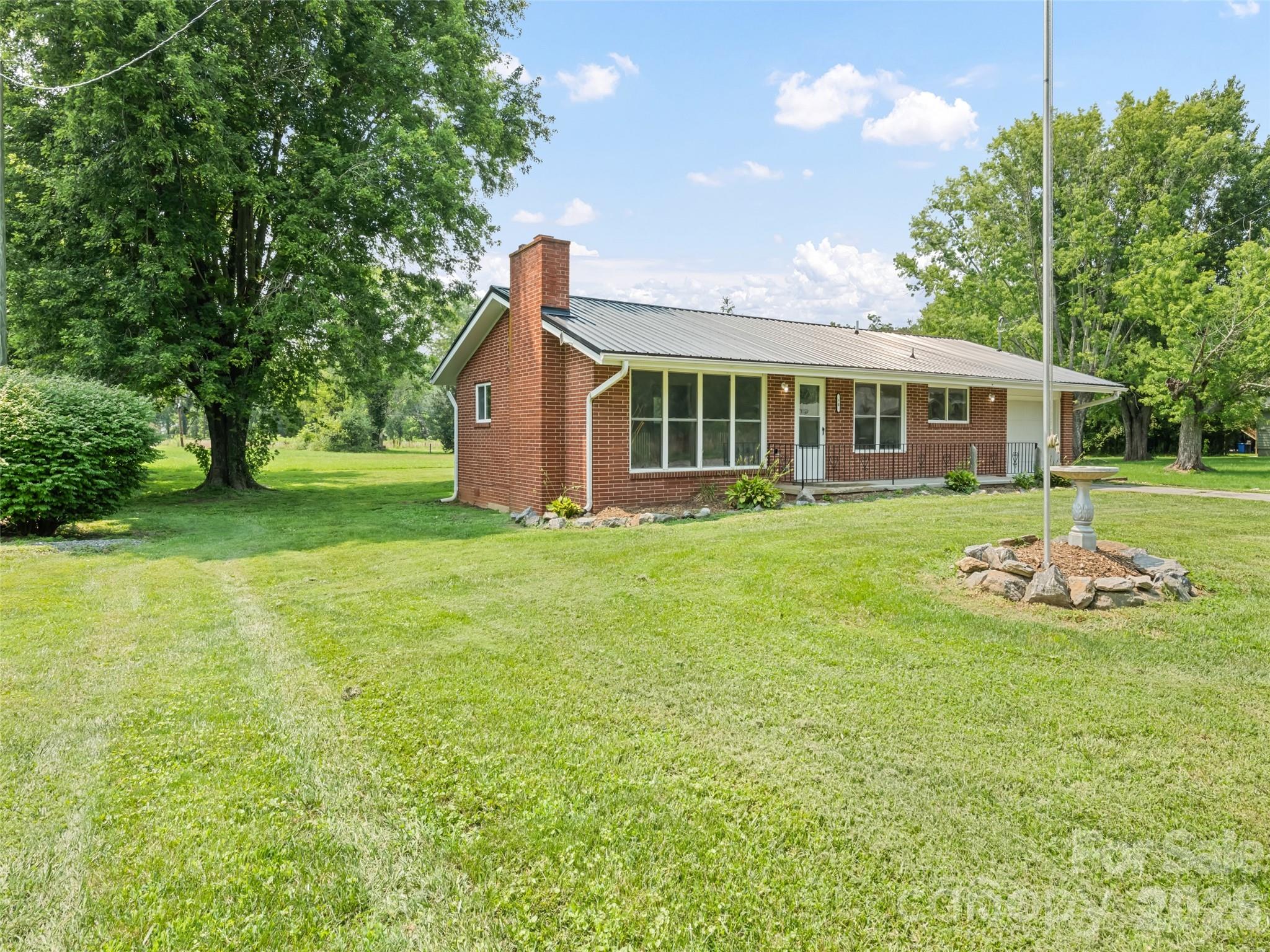 70 Levi Street, Clyde, NC, 28721