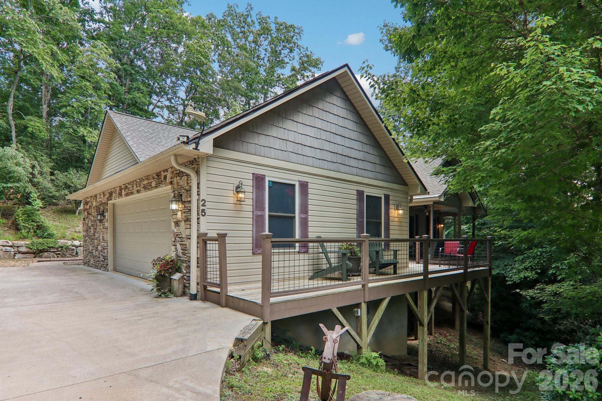 25 Arnie Drive
