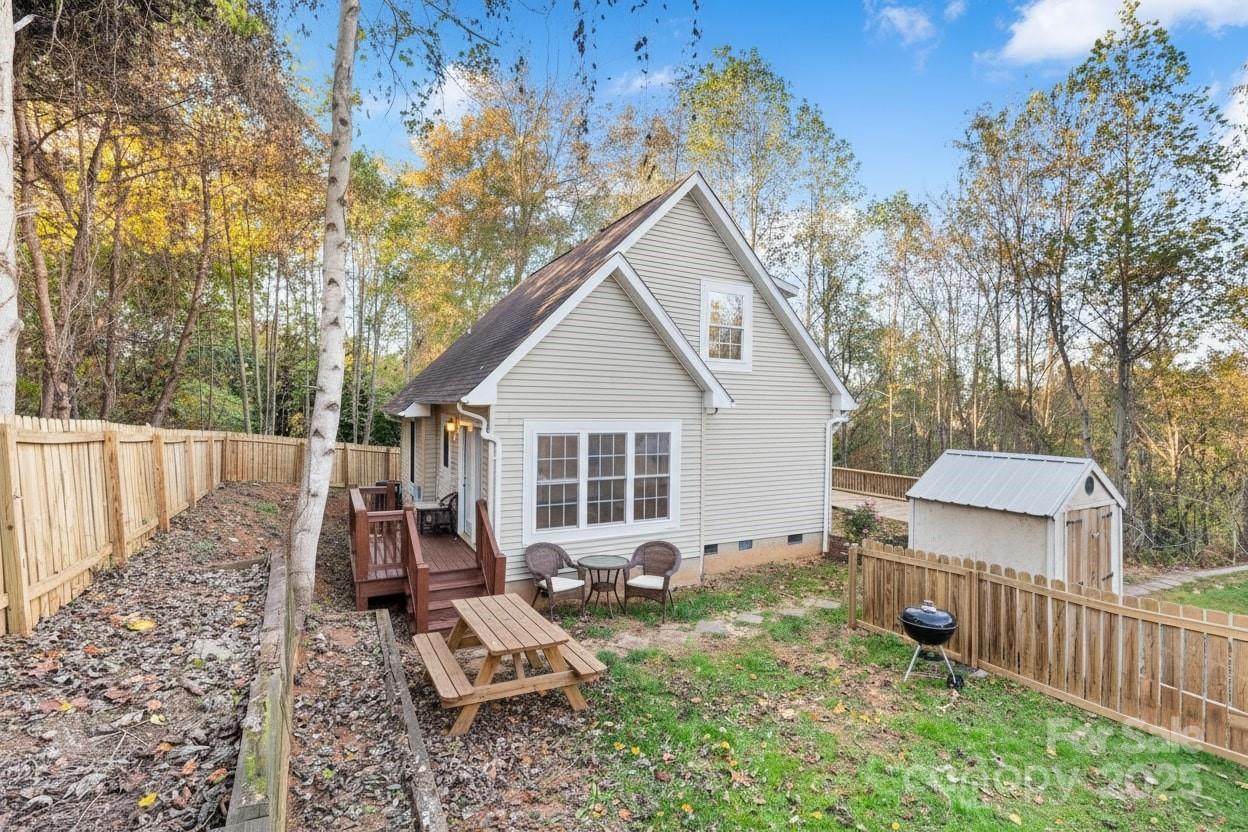 124 Sleepy Forest Drive