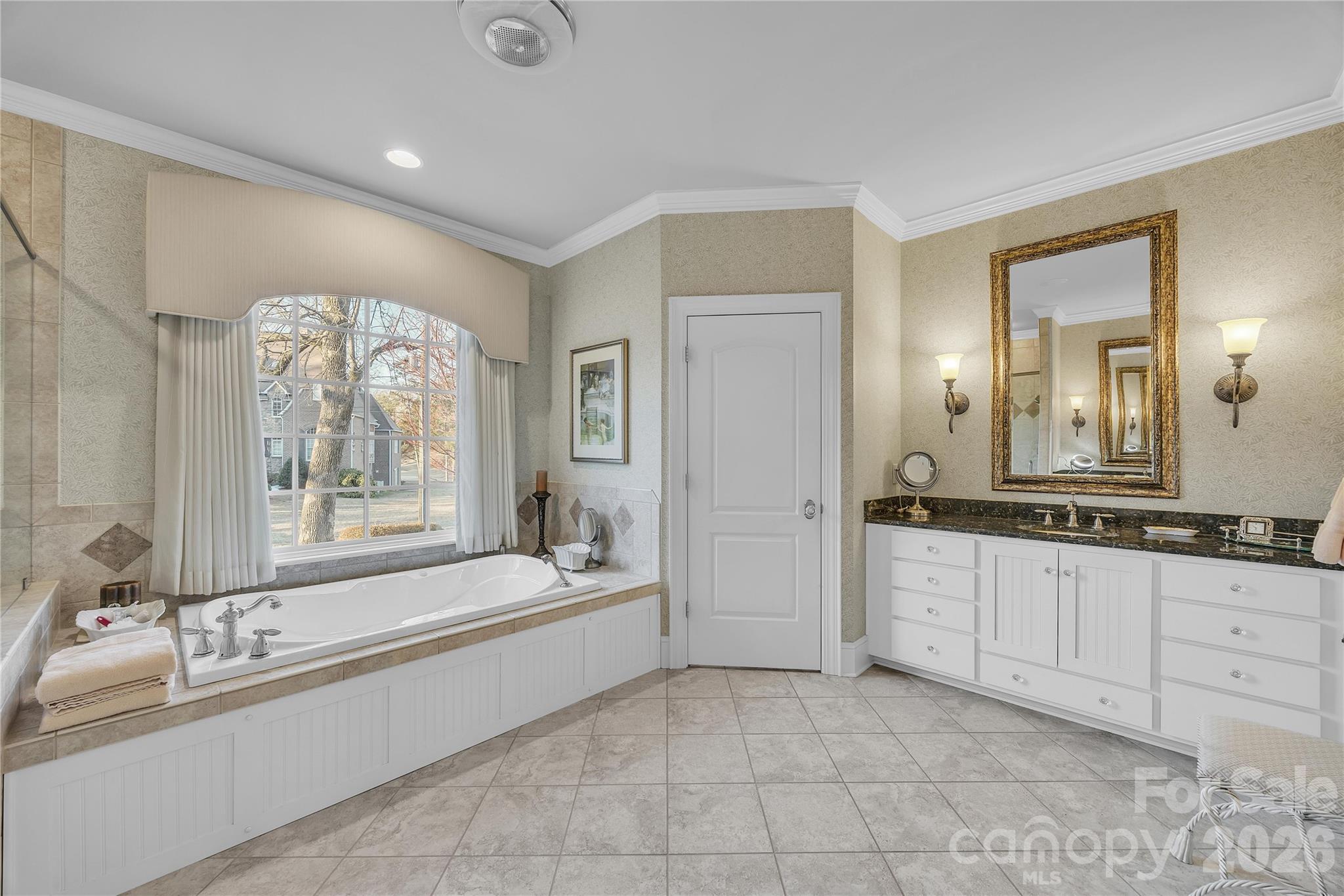 Country Club - Residential