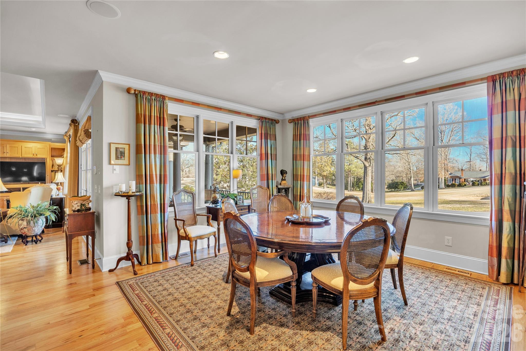 Country Club - Residential