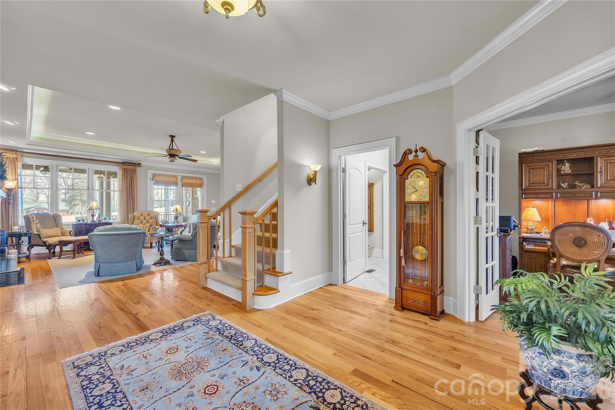 Country Club - Residential