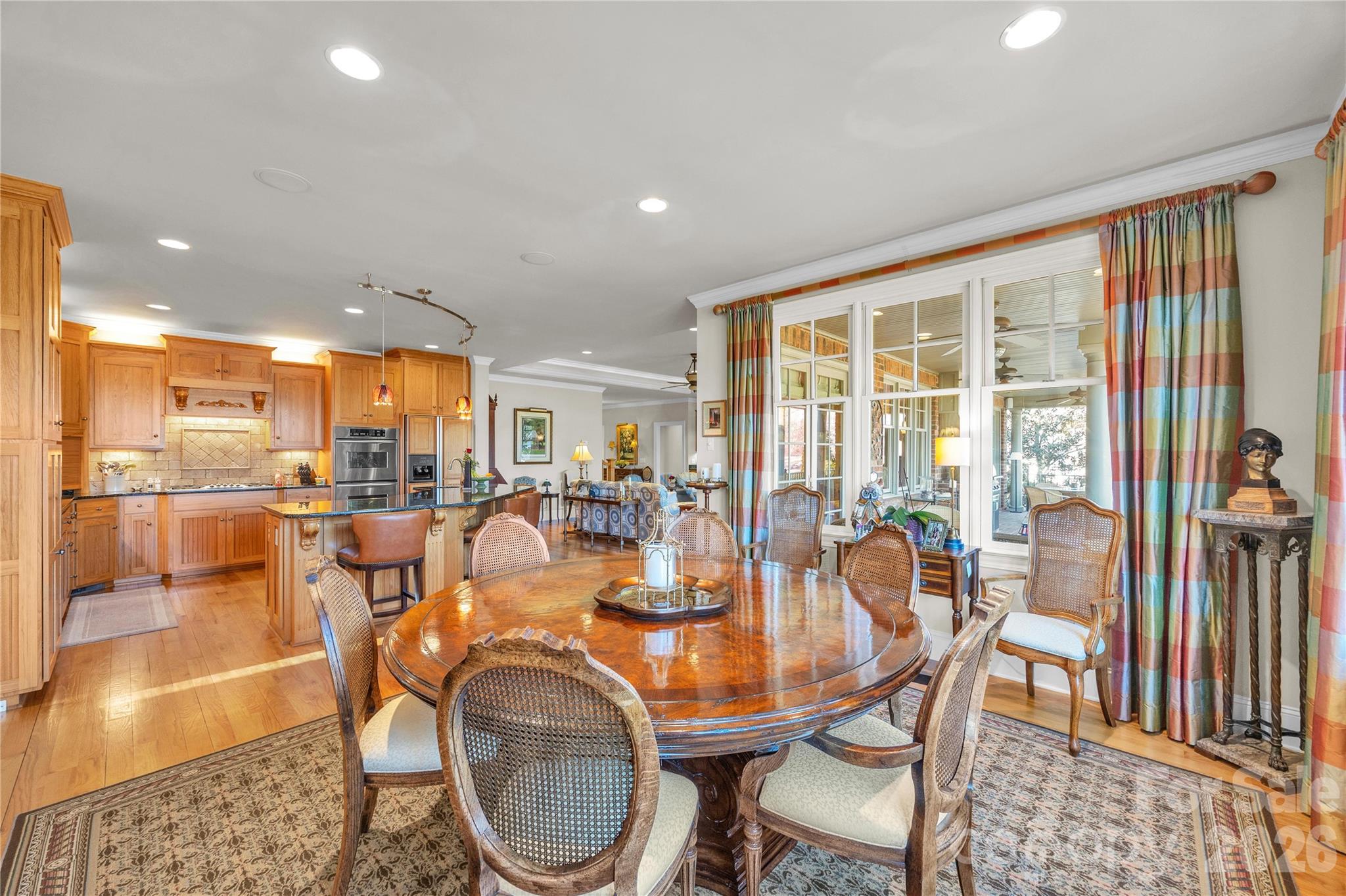 Country Club - Residential