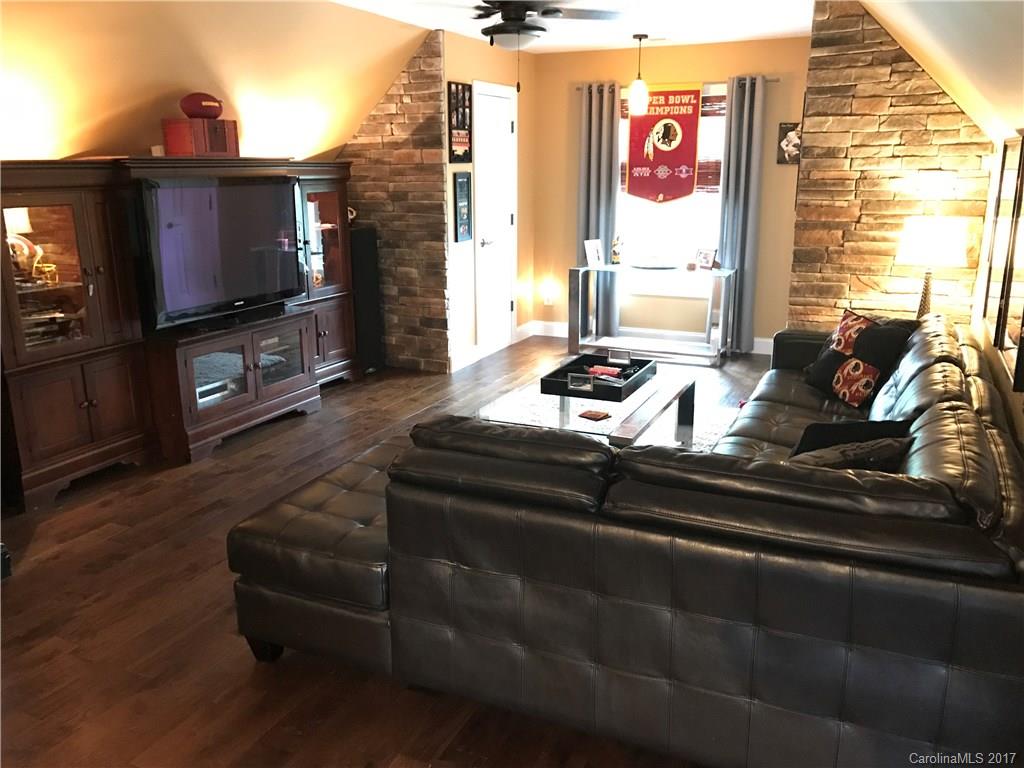 Emerald Lake - Residential