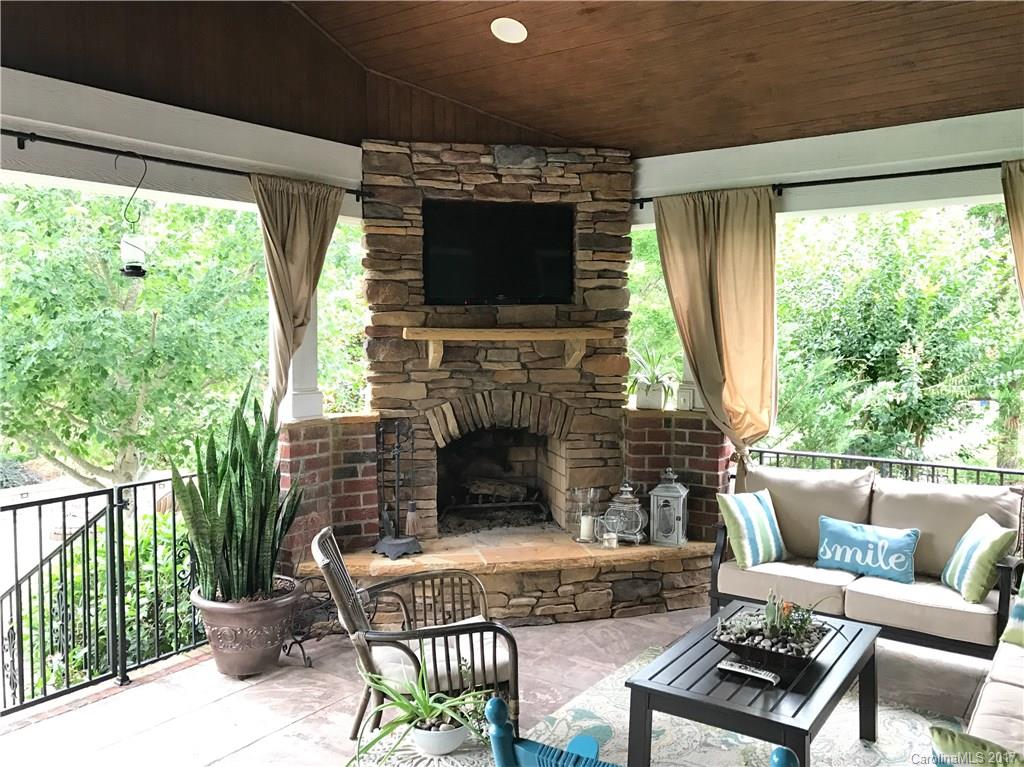 Emerald Lake - Residential