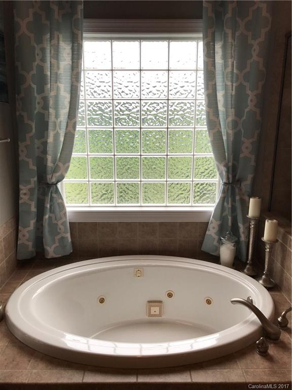 Emerald Lake - Residential